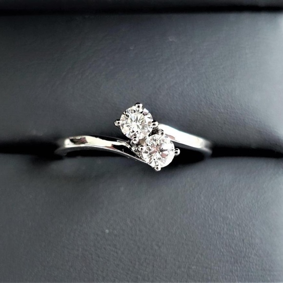 Ritani Jewelry - 18k Wg Two Stone 1/2 CtDiamond G Color Vs2 Clarity